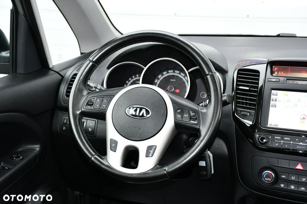 Kia Venga - 23