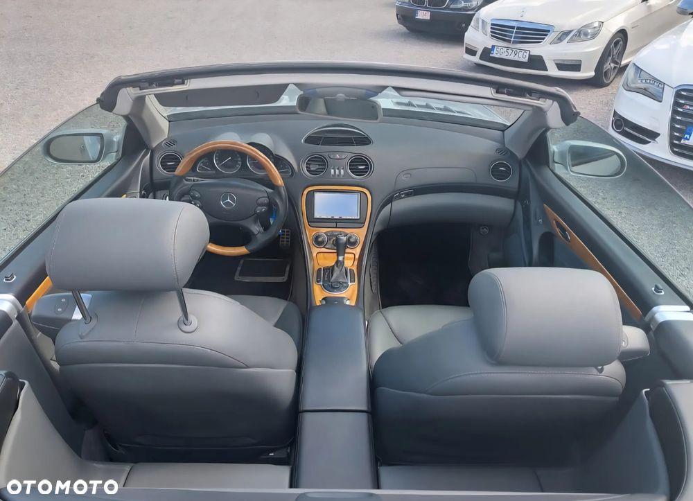 Mercedes-Benz SL 500 7G-TRONIC - 11