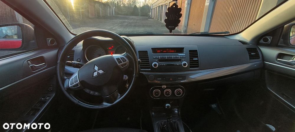 Mitsubishi Lancer 2.0 DI-D Intense - 3
