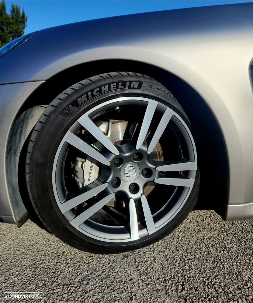 Porsche Panamera 4S PDK - 13