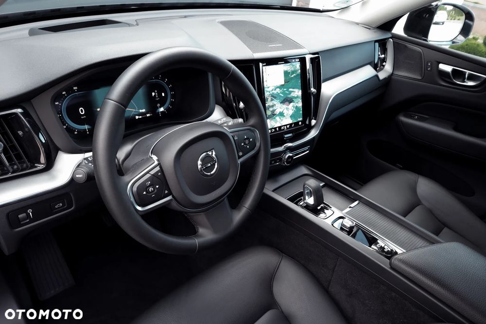 Volvo XC 60 B4 B Momentum Pro - 7
