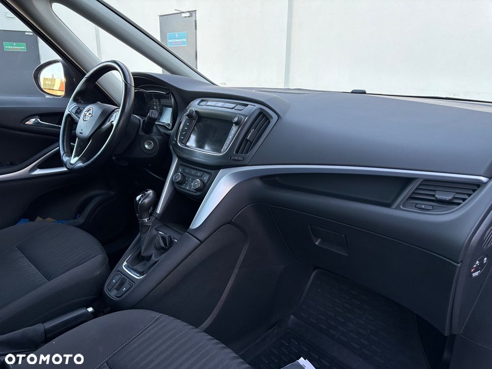Opel Zafira - 33