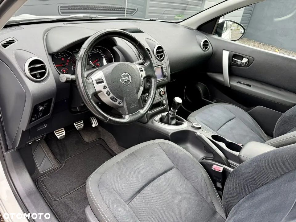 Nissan Qashqai 2.0 4 x 4 tekna - 16
