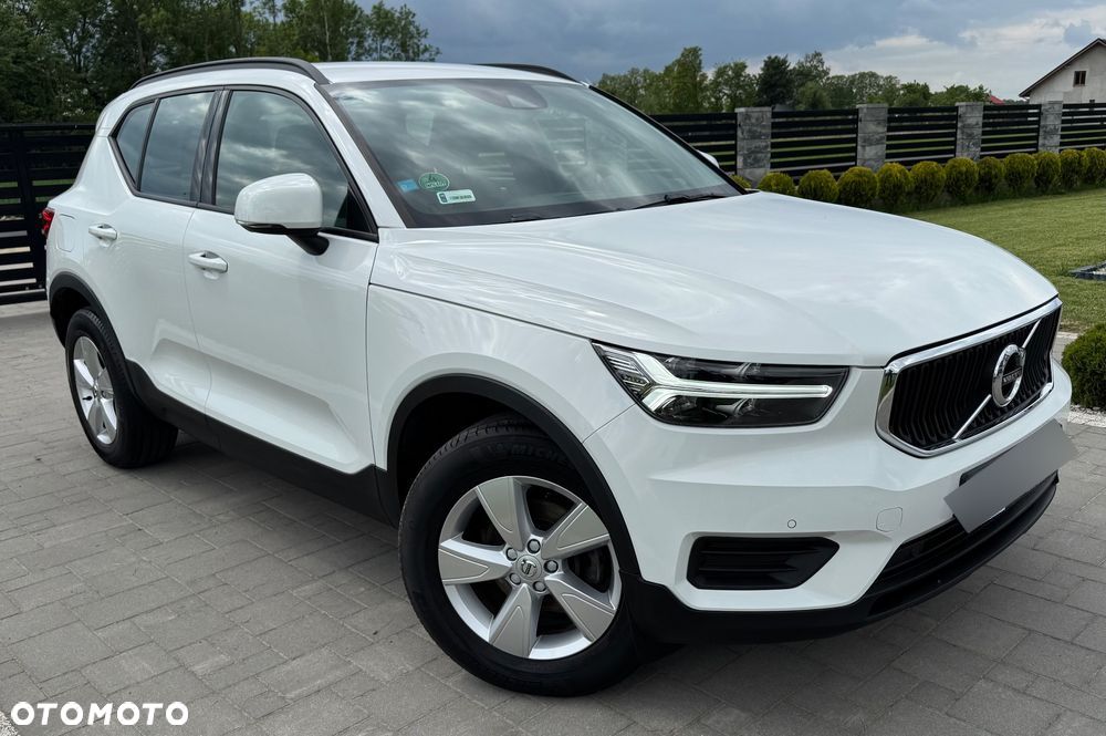 Volvo XC 40 T3 Momentum - 2