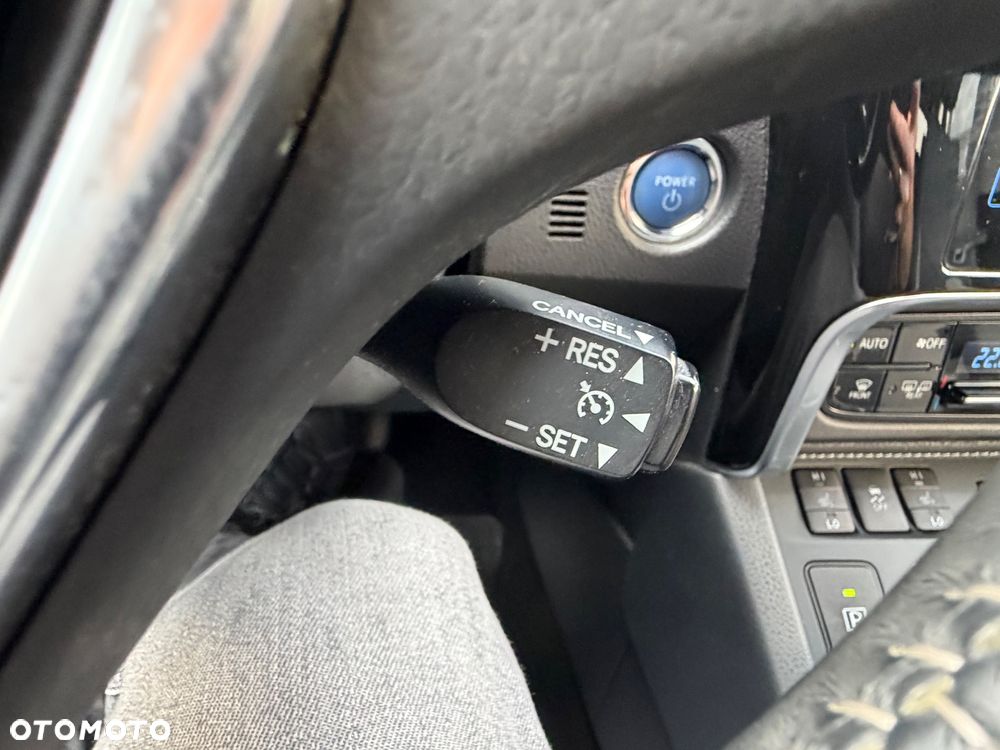 Toyota Auris 1.8 HSD Prestige NAVI - 27