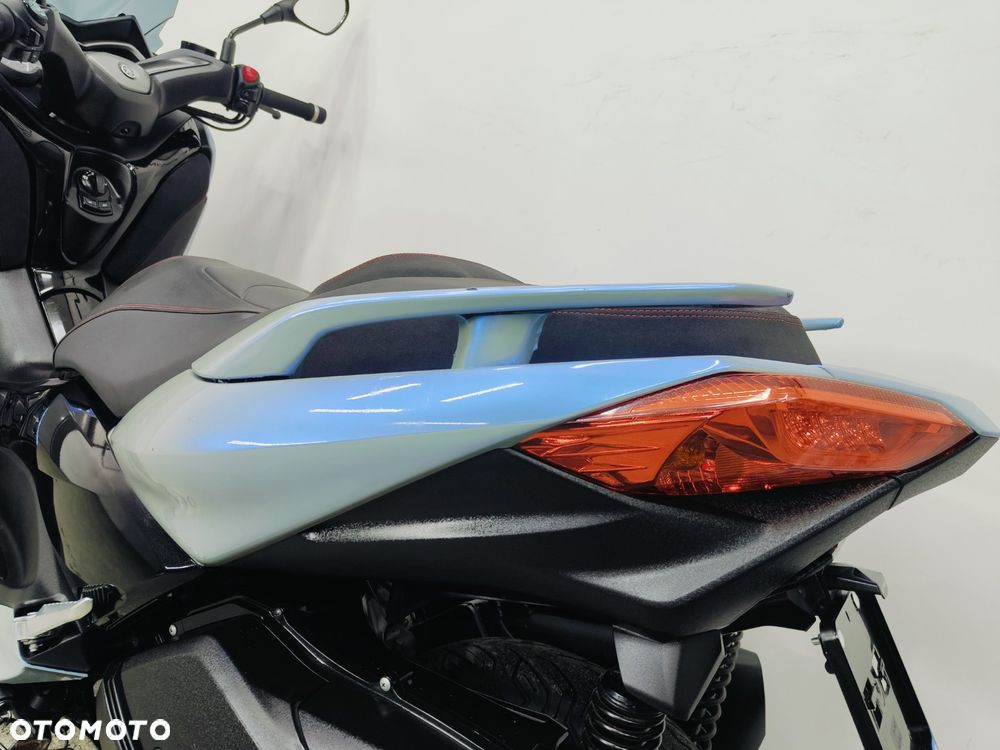 Yamaha X-max - 21
