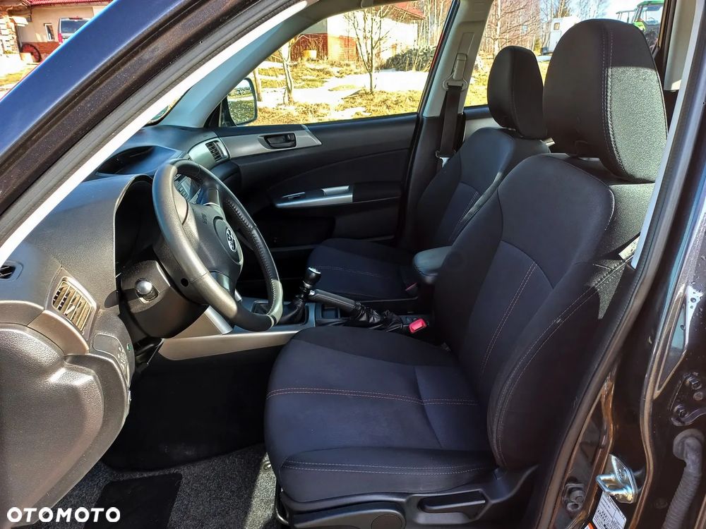 Subaru Forester 2.0D VR 000 - 6