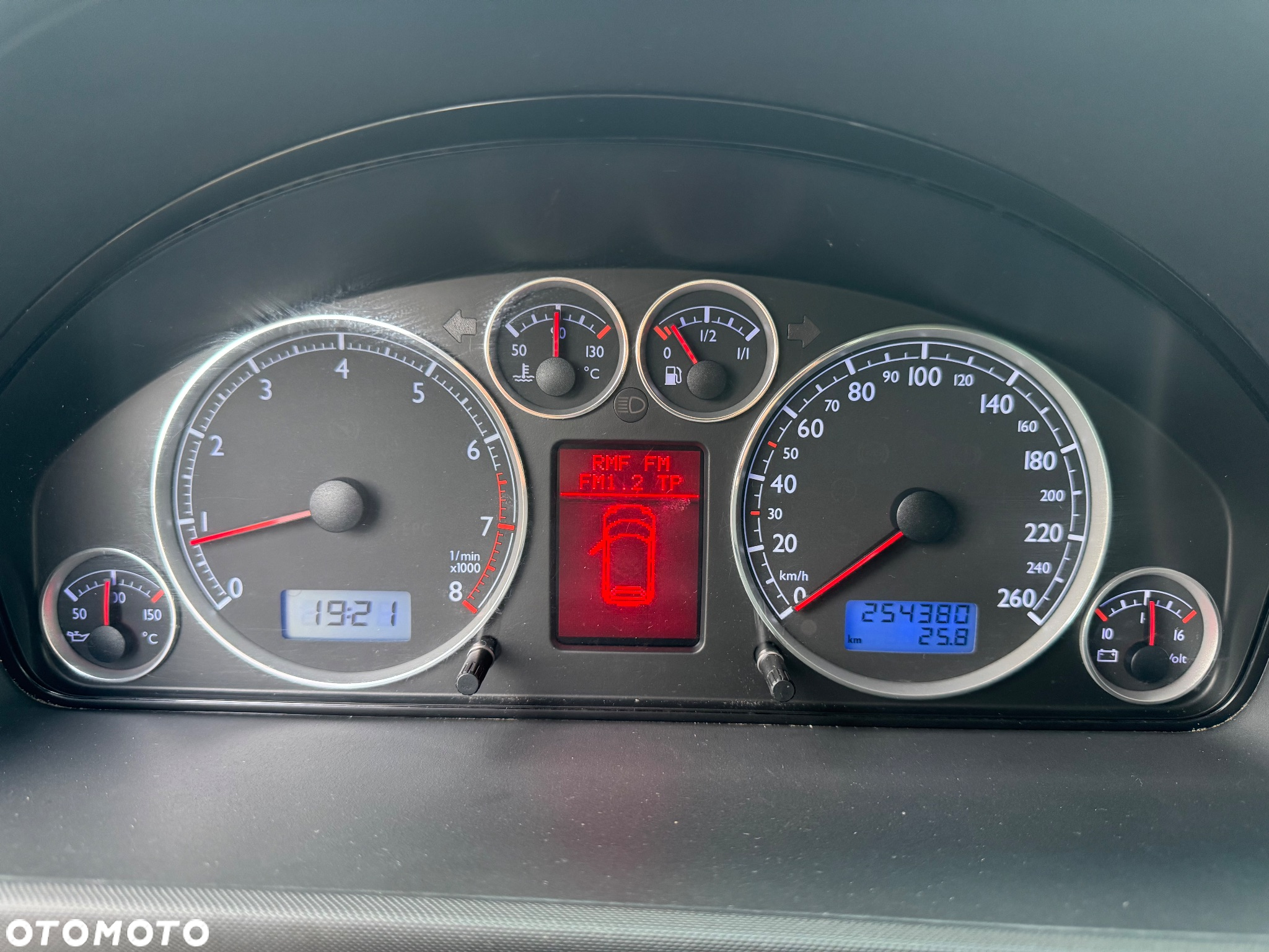 Volkswagen Sharan 1.8 5V Turbo United - 9