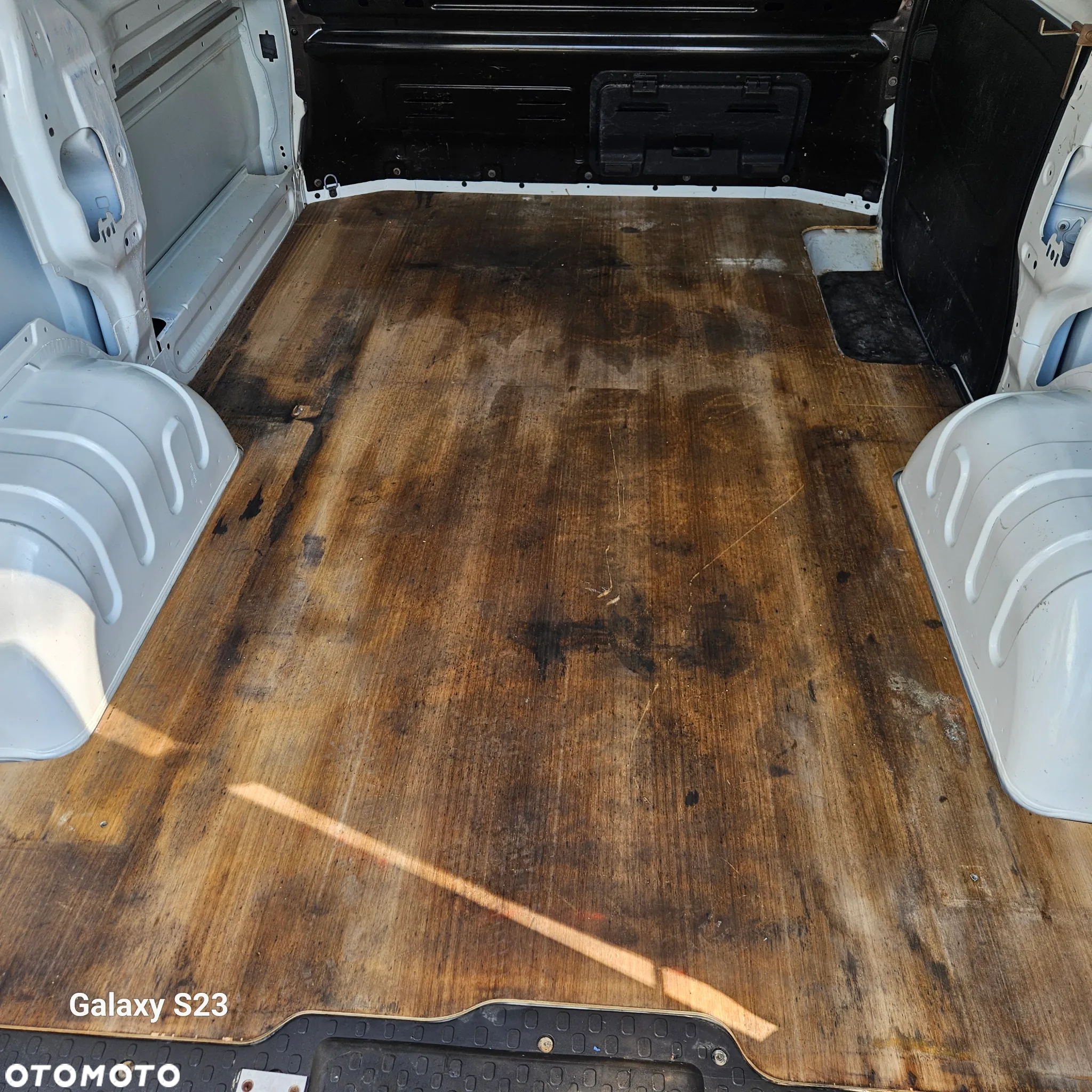 Renault TRAFIC - 23