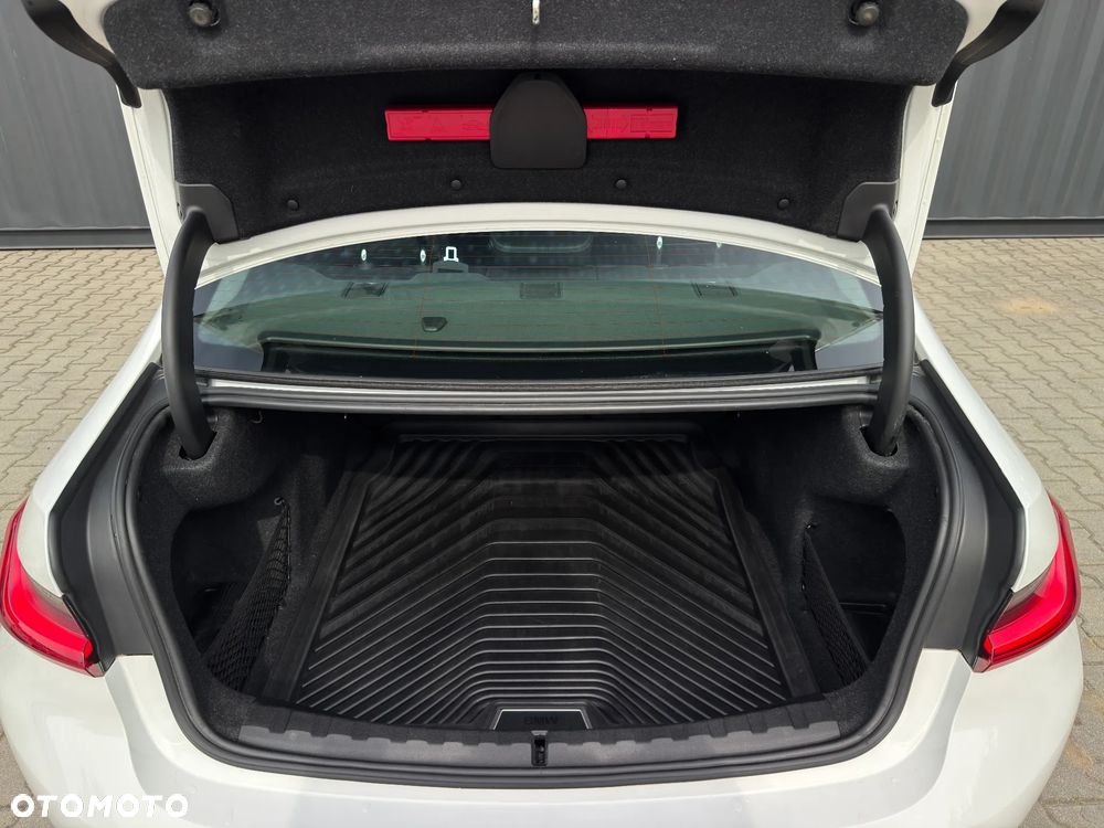 BMW Seria 3 320d xDrive - 40