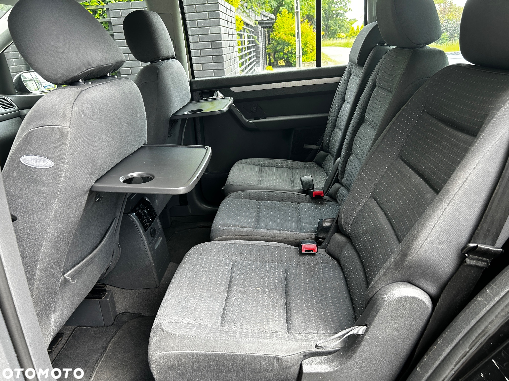 Volkswagen Touran 1.6 FSI Trendline - 12