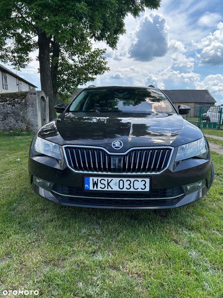 Skoda Superb 2018 photo 2