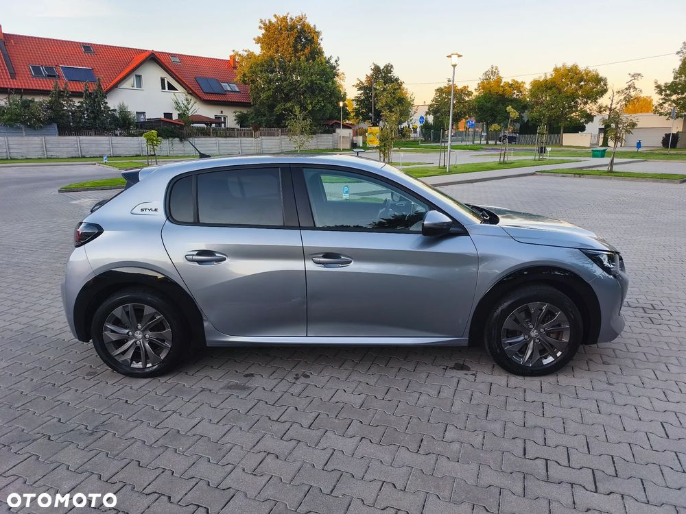Peugeot 208 Elektromotor 136 E-Style - 4