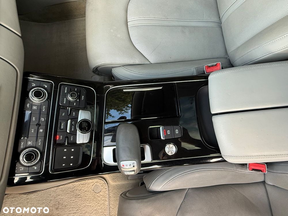 Audi A8 - 22