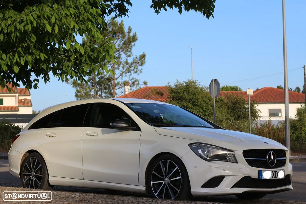 Mercedes-Benz CLA 180 d 7G-DCT Urban - 32