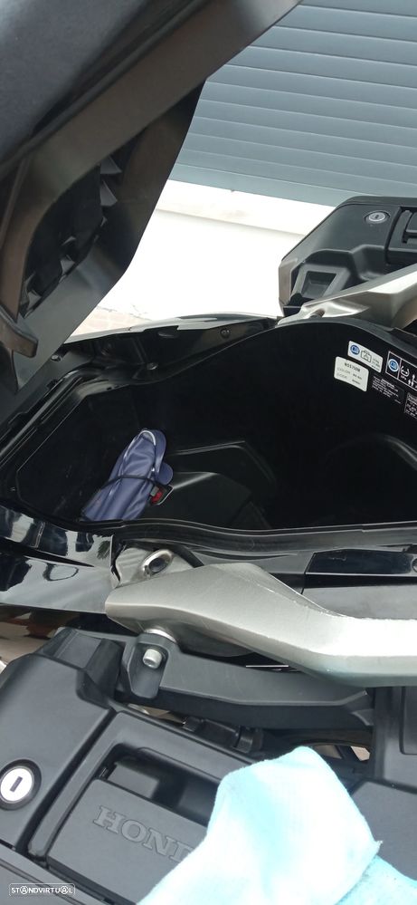 Honda Forza - 11