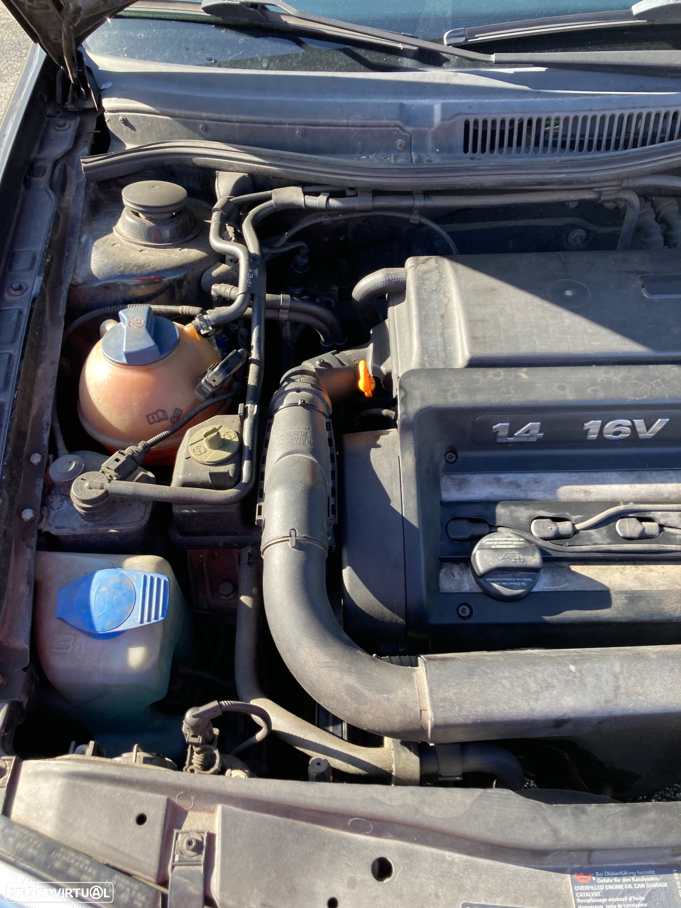 VW Golf 1.4i 25 Anos - 12