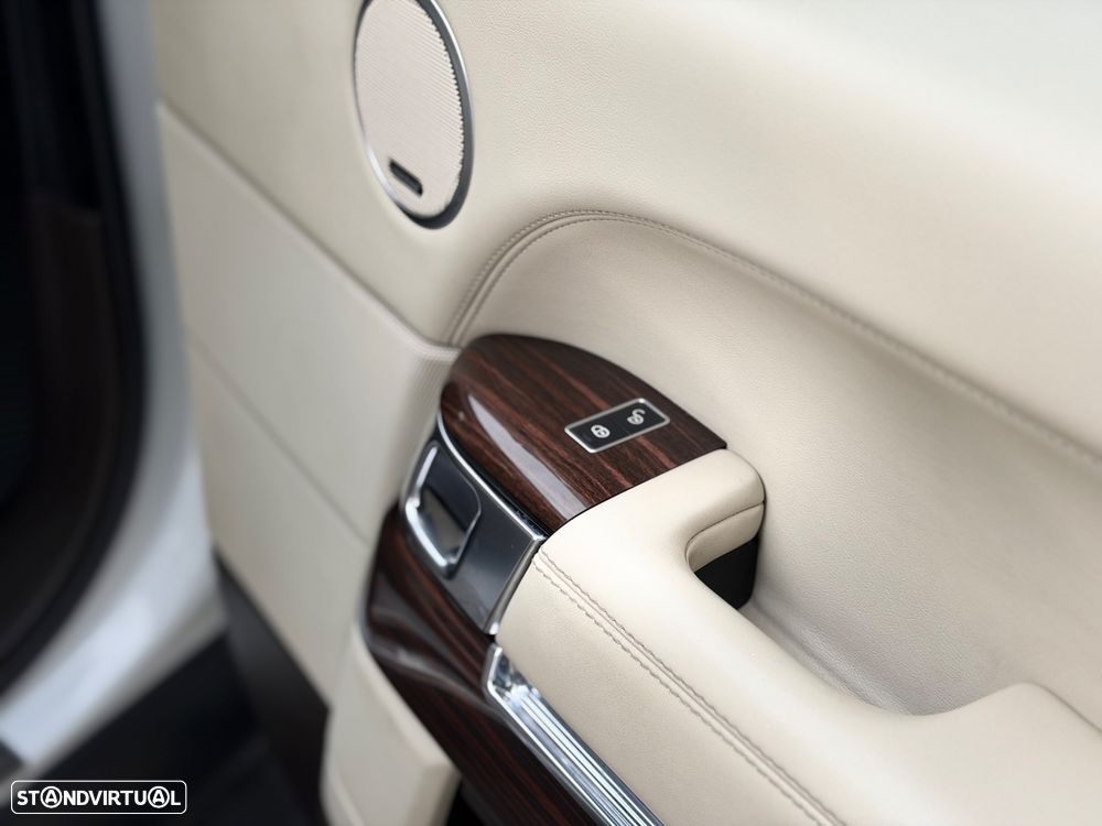 Land Rover Range Rover 3.0 TDV6 Autobiography - 34