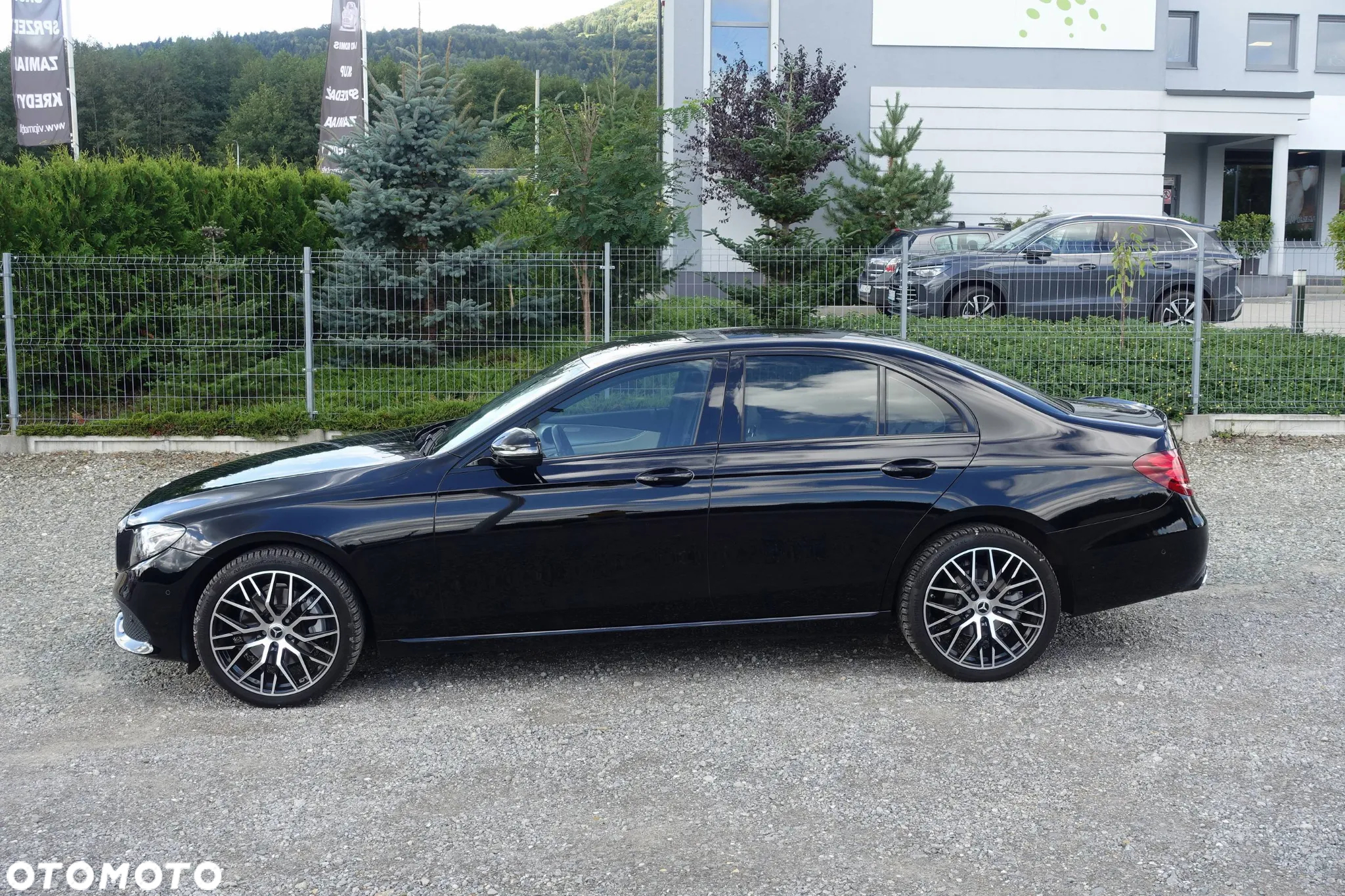 Mercedes-Benz Klasa E 220 d 4-Matic 9G-TRONIC - 4
