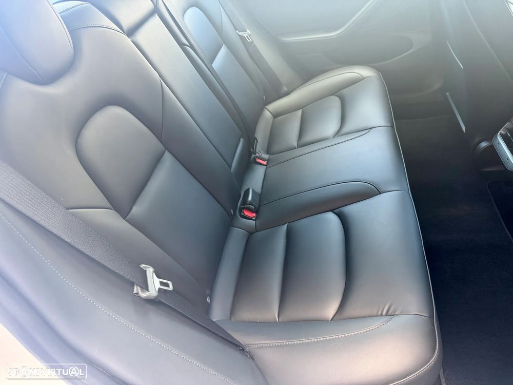 Tesla Model 3 Performance Dual Motor AWD - 23
