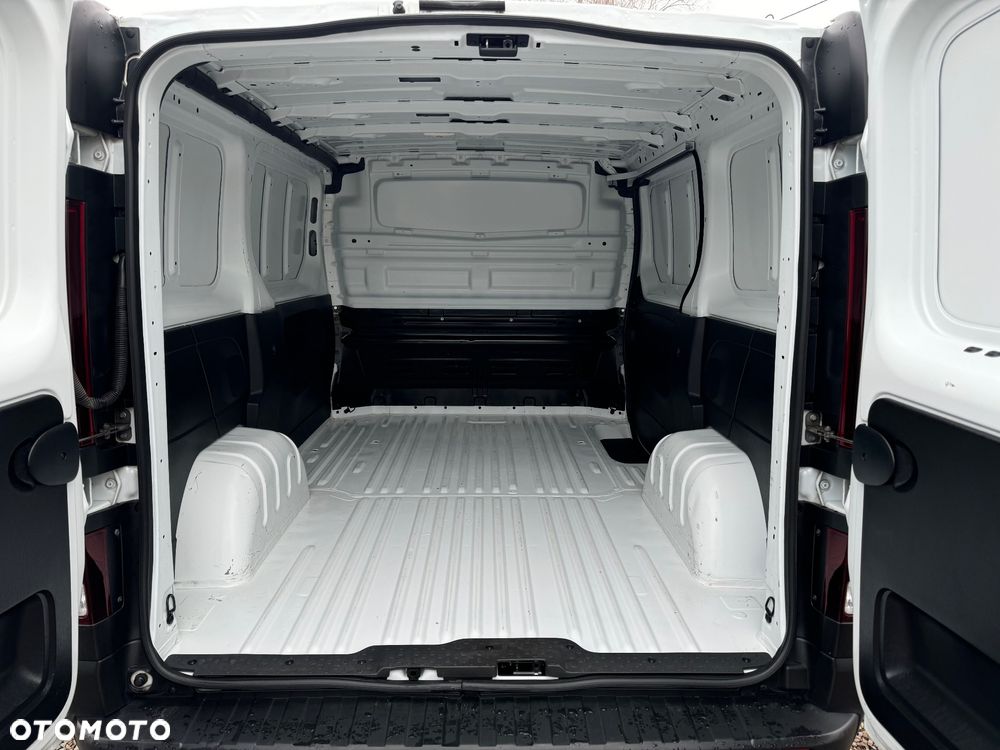 Renault Trafic - 11