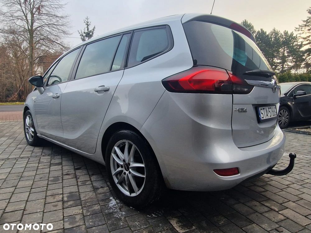 Opel Zafira - 8