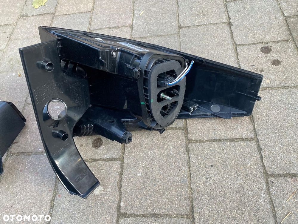 lampa tylna dacia duster iii 2024 rok 265559174r lub 265505416r - 2