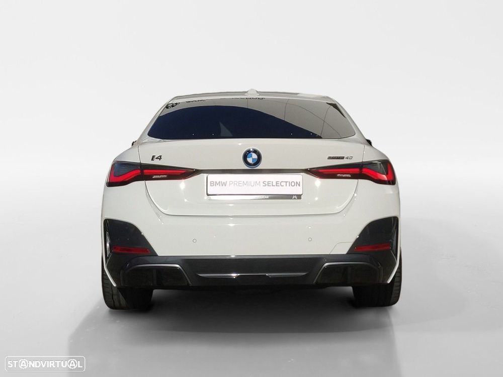 BMW i4 - 4