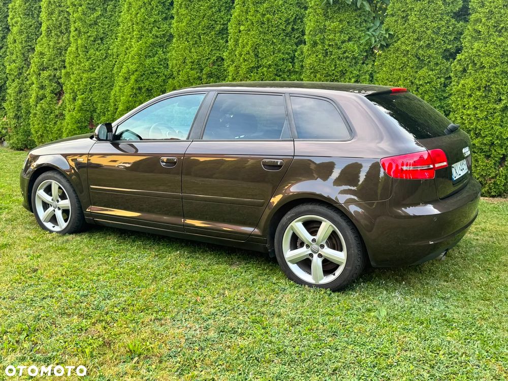 Audi A3 Sportback 2.0 TDI DPF S line Sportpaket - 11