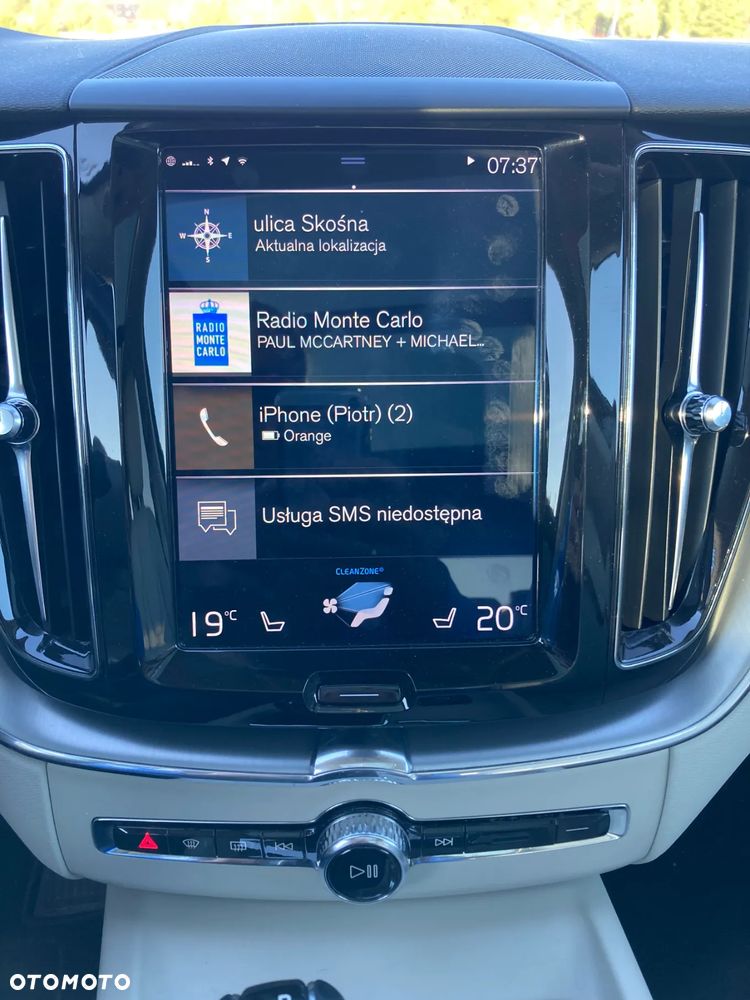 Volvo XC 60 T6 AWD Geartronic Momentum - 8