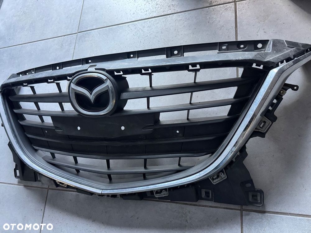 Mazda 3 III 14- atrapa przód - 2