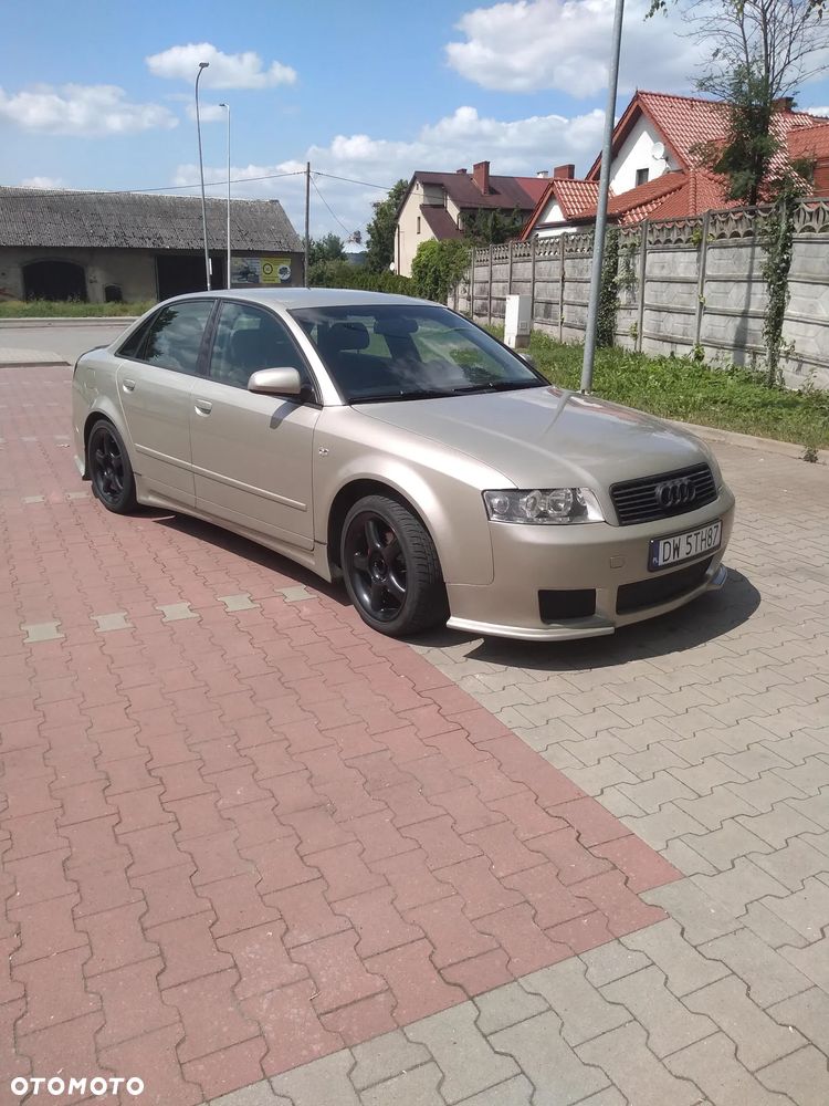 Audi A4 Limousine 2 - 9