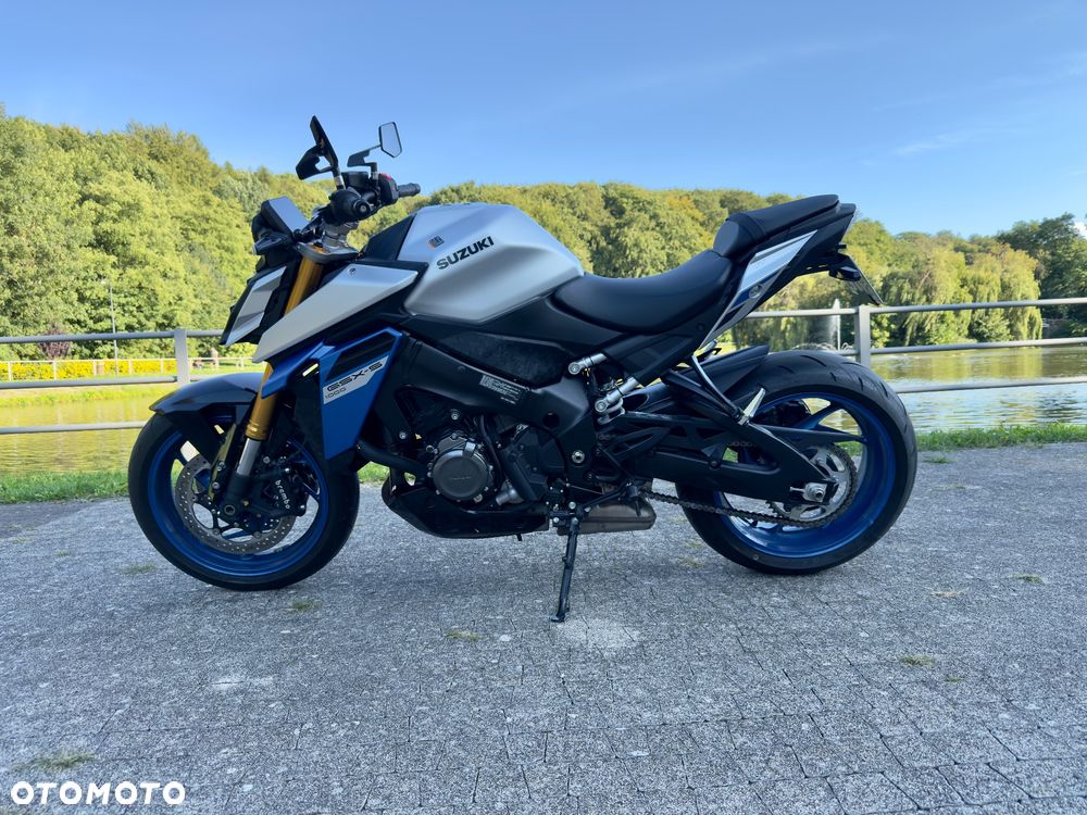 Suzuki GSX 1000 - 7