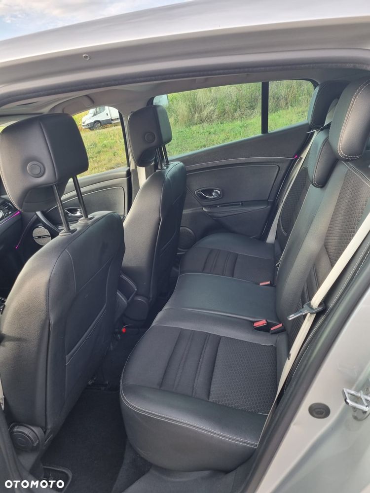 Renault Megane 1.6 dCi Energy Bose Edition - 19