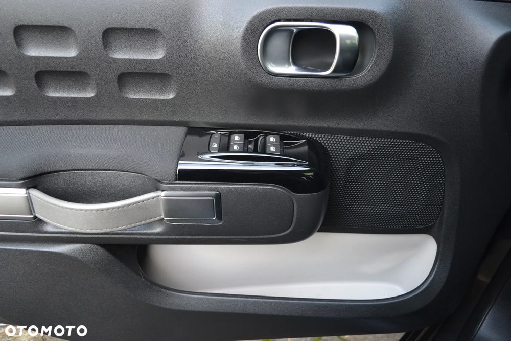 Citroën C3 1.2 PureTech GPF Shine S&S EAT6 - 23