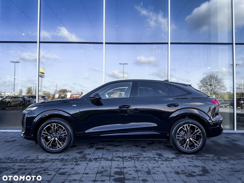 Audi Q3 Sportback - 8