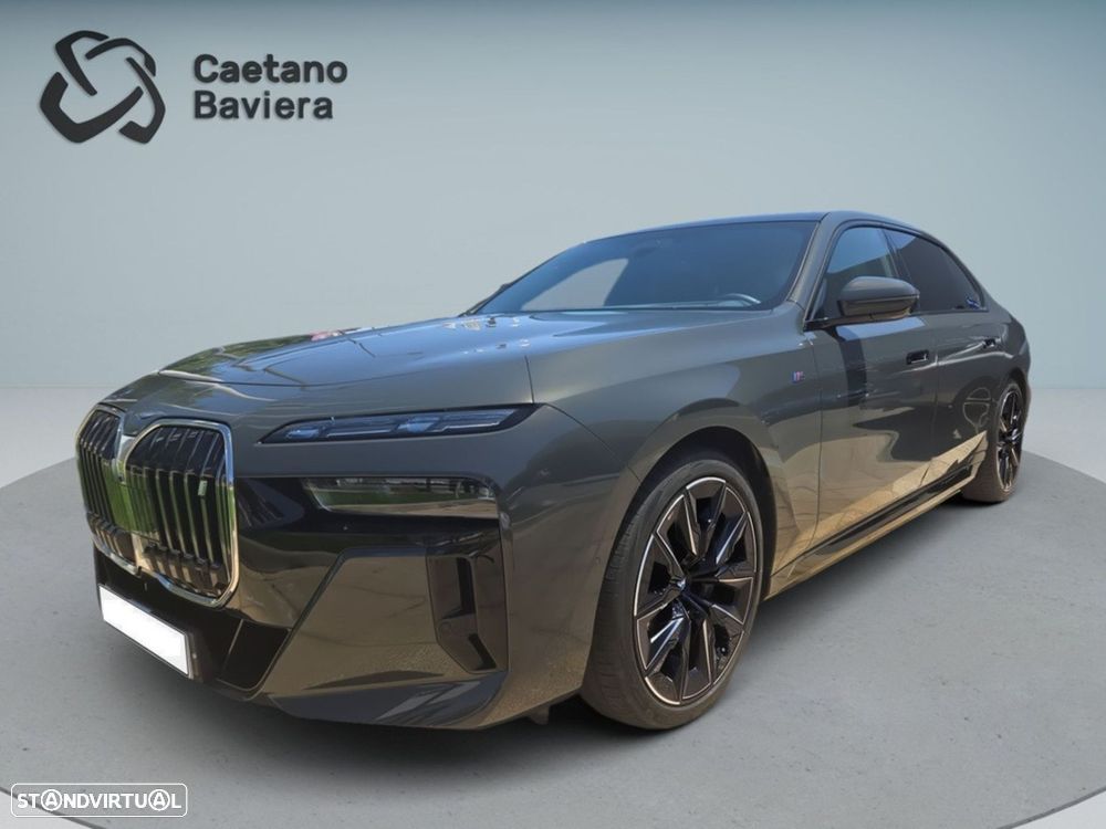 BMW i7 eDrive50 Pack Desportivo M - 1