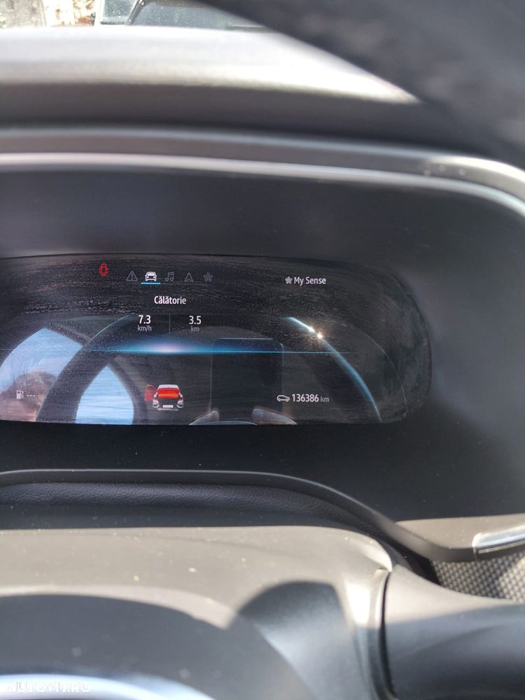 Renault Arkana E-TECH Zen - 4