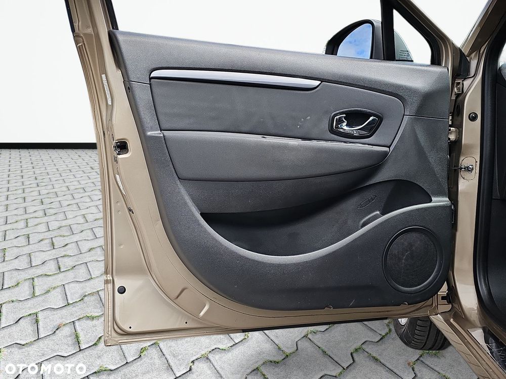 Renault Scenic - 17