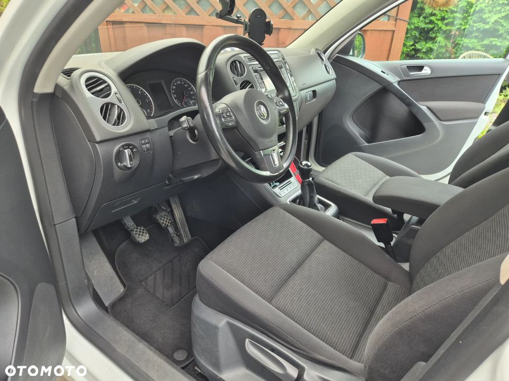 Volkswagen Tiguan 2.0 TDI DPF BlueMotion Technology Trend & Fun - 18