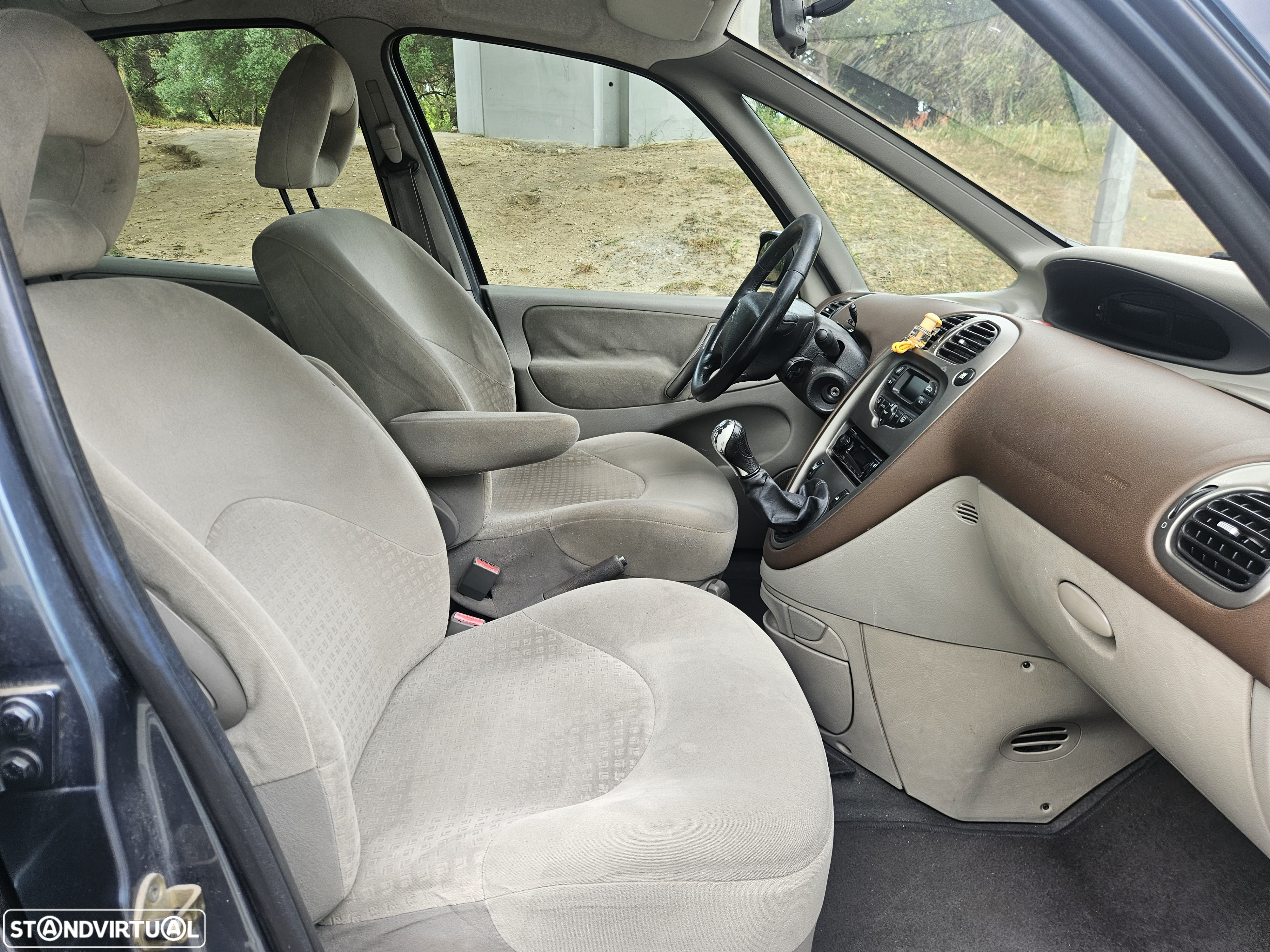 Citroën Xsara Picasso 1.6 HDi Premier - 16