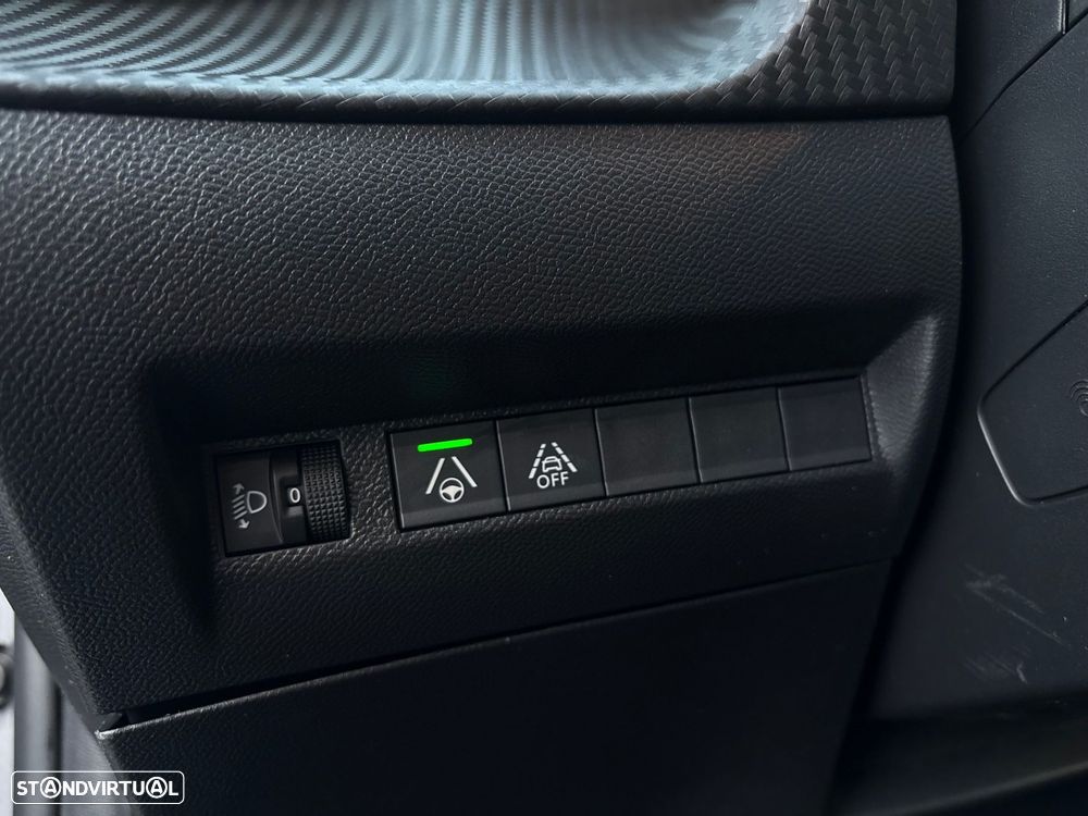 Peugeot e-208 50 kWh Allure Pack - 28