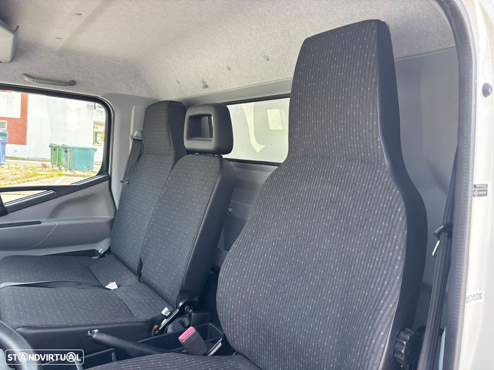 Mitsubishi Canter FUSO 3C15 CONTENTOR COM PLATAFORMA 1.000Kg - 25