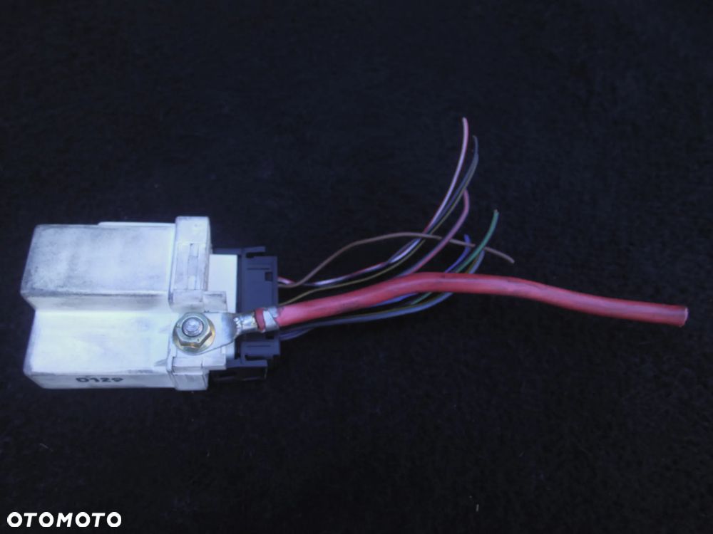 PRZEKAŹNIK ŚWIEC ŻAROWYCH BMW E46 2247664 WTYCZKA INSTALACJA POSIADAM 3 SZT - 2