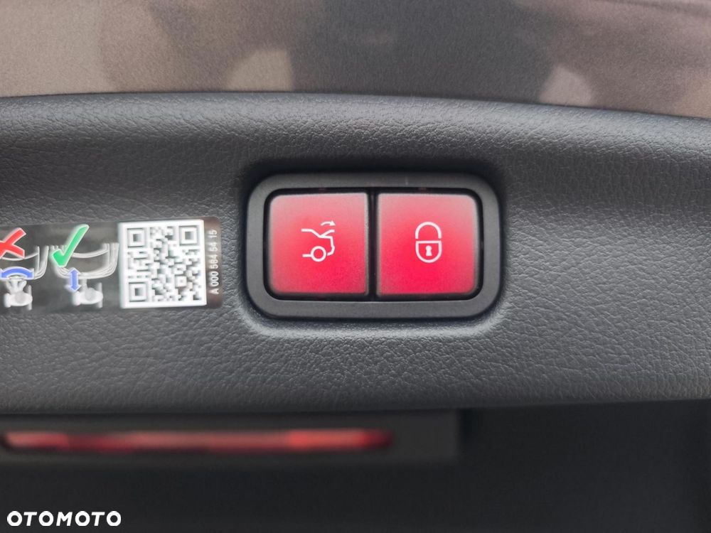 Mercedes-Benz Klasa C - 23