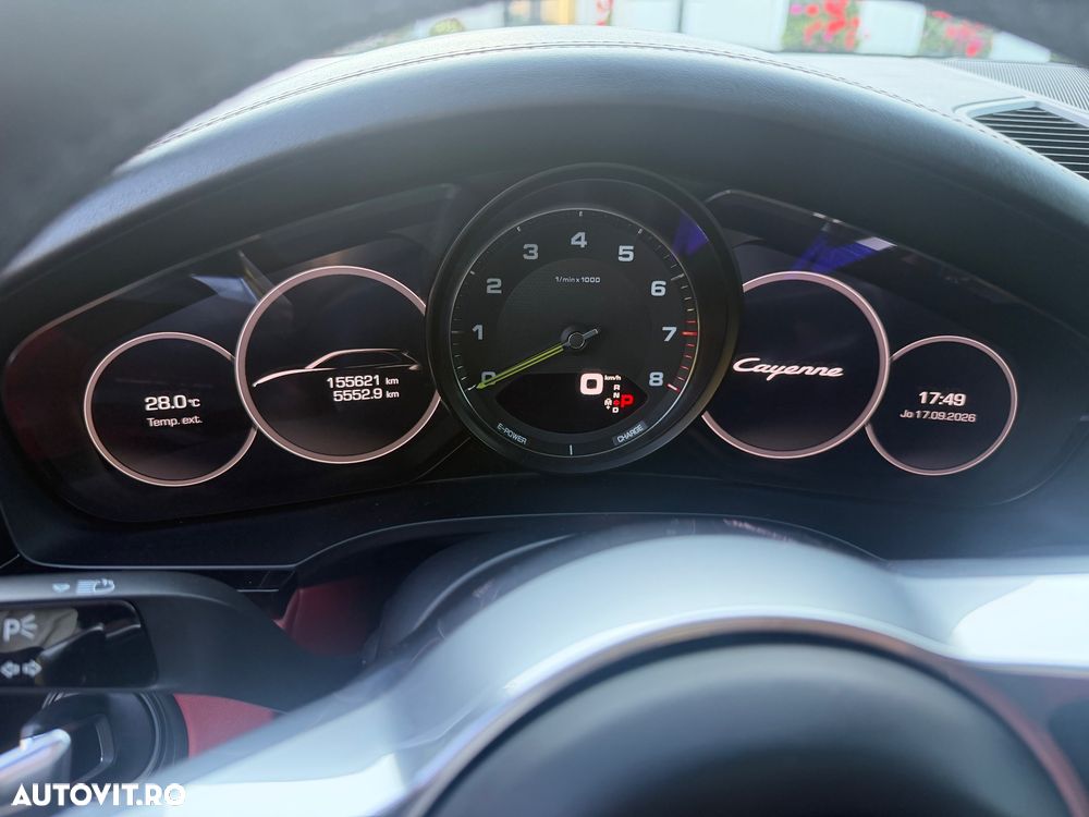 Porsche Cayenne - 20
