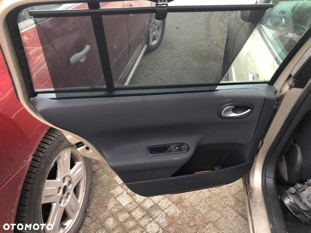 Renault Megane 2 II  boczki tapicerka drzwi lift  CENA ZA 4 SZTUKI - 2