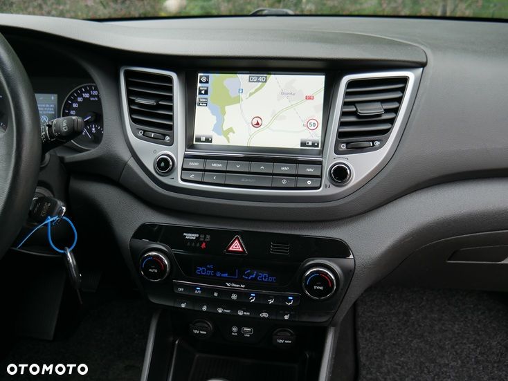 Hyundai Tucson - 8