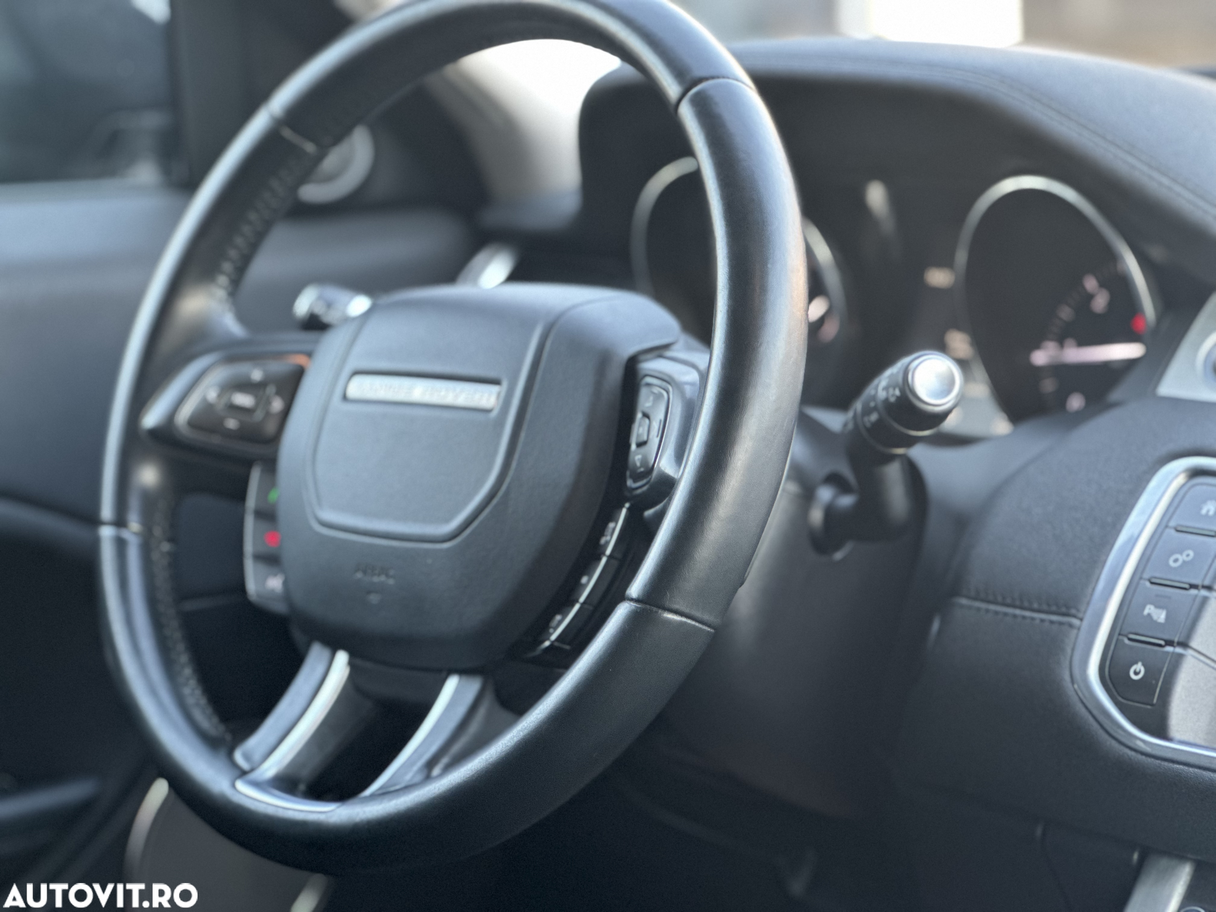 Land Rover Range Rover Evoque - 14