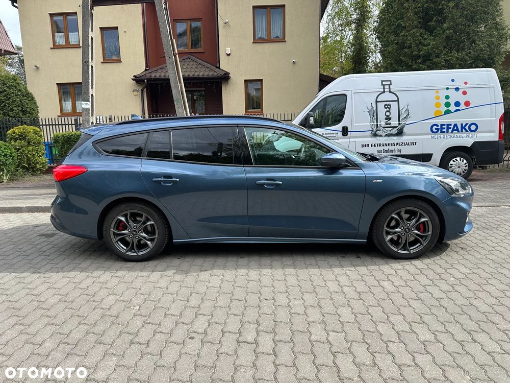Ford Focus 1.0 EcoBoost Hybrid ST-LINE DESIGN - 4